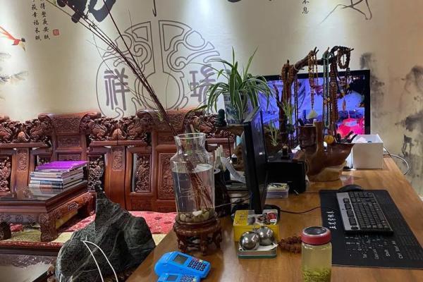 办公室挂画风水：提升职场运势的艺术布局技巧