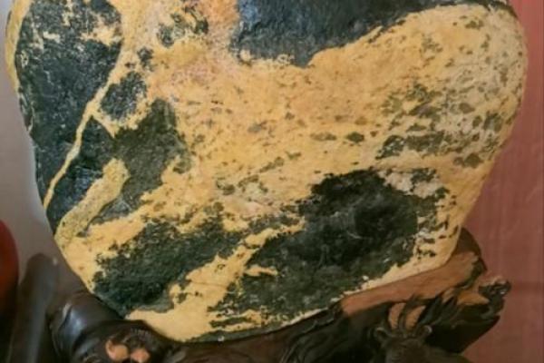 家居风水中院内埋石头的利与弊分析