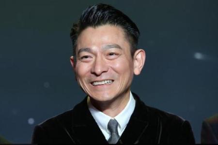 刘德华的八字运程对比：从星座到命理的全方位分析